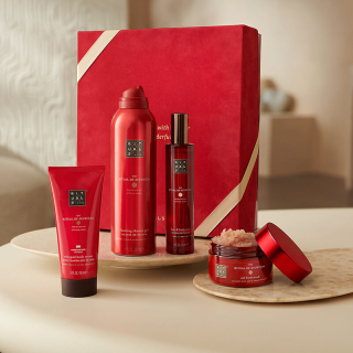 The Ritual of Ayurveda Medium Gift Set 2026 sfeer The Ritual of Ayurveda Medium Gift Set 2026 sfeer