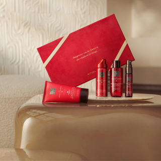 The Ritual of Ayurveda Small Gift Set 2026 sfeer